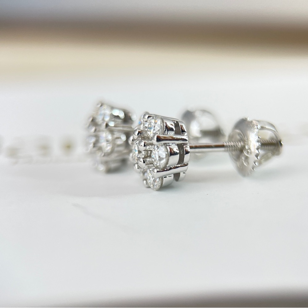Blossom Clustered Stud Earrings 0.84ctw Moissanite S925 18K Plate - Picture 2 of 5